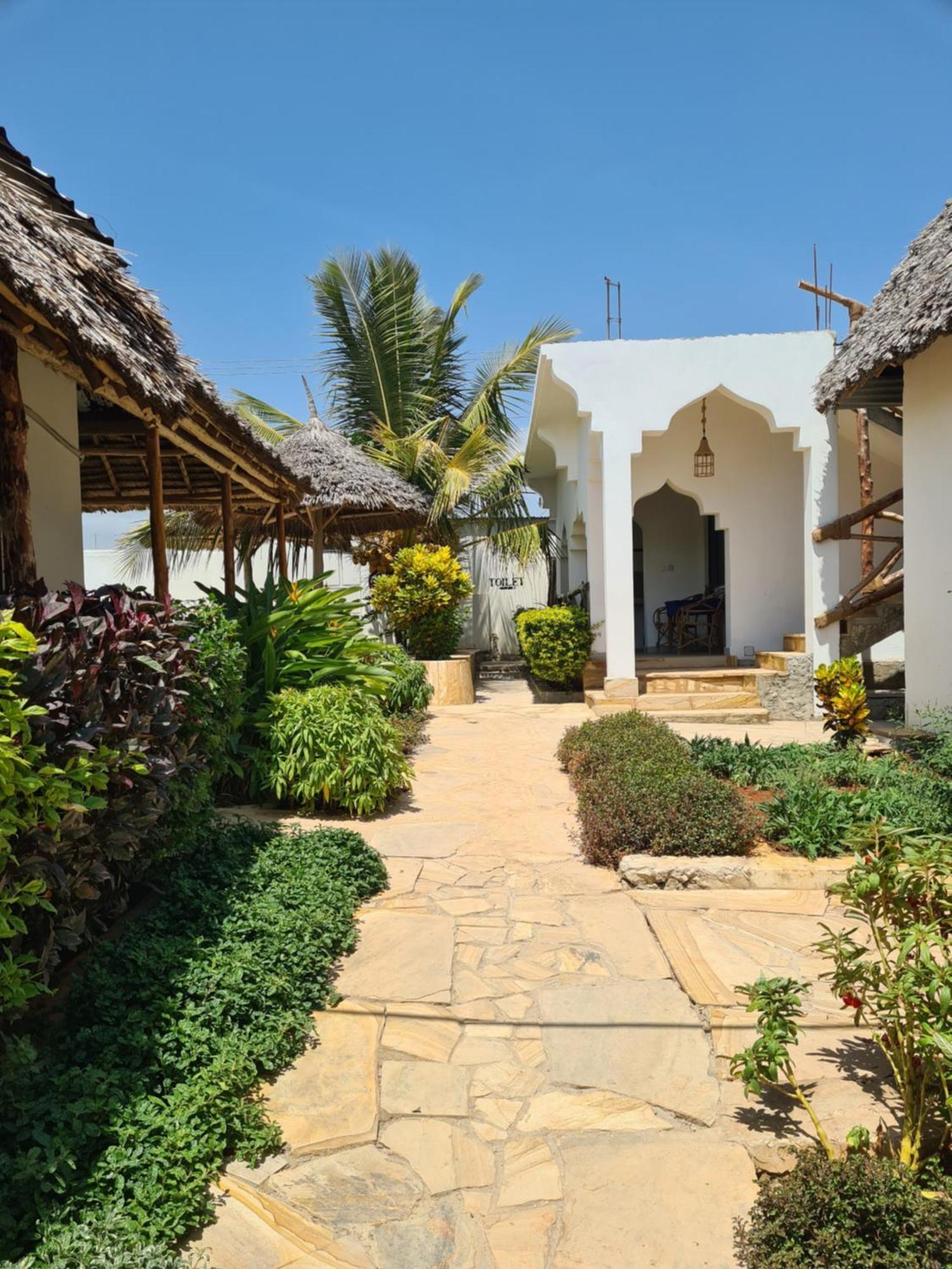Blue Moon Villa Пвани-Мчангани Экстерьер фото